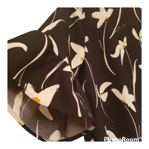 Wrinkle Free Bell Sleeve size 14 The Collection by DEBENA - Picture 3 of 5